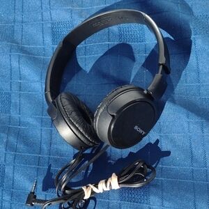 Sony Black Over-Ear Headphones